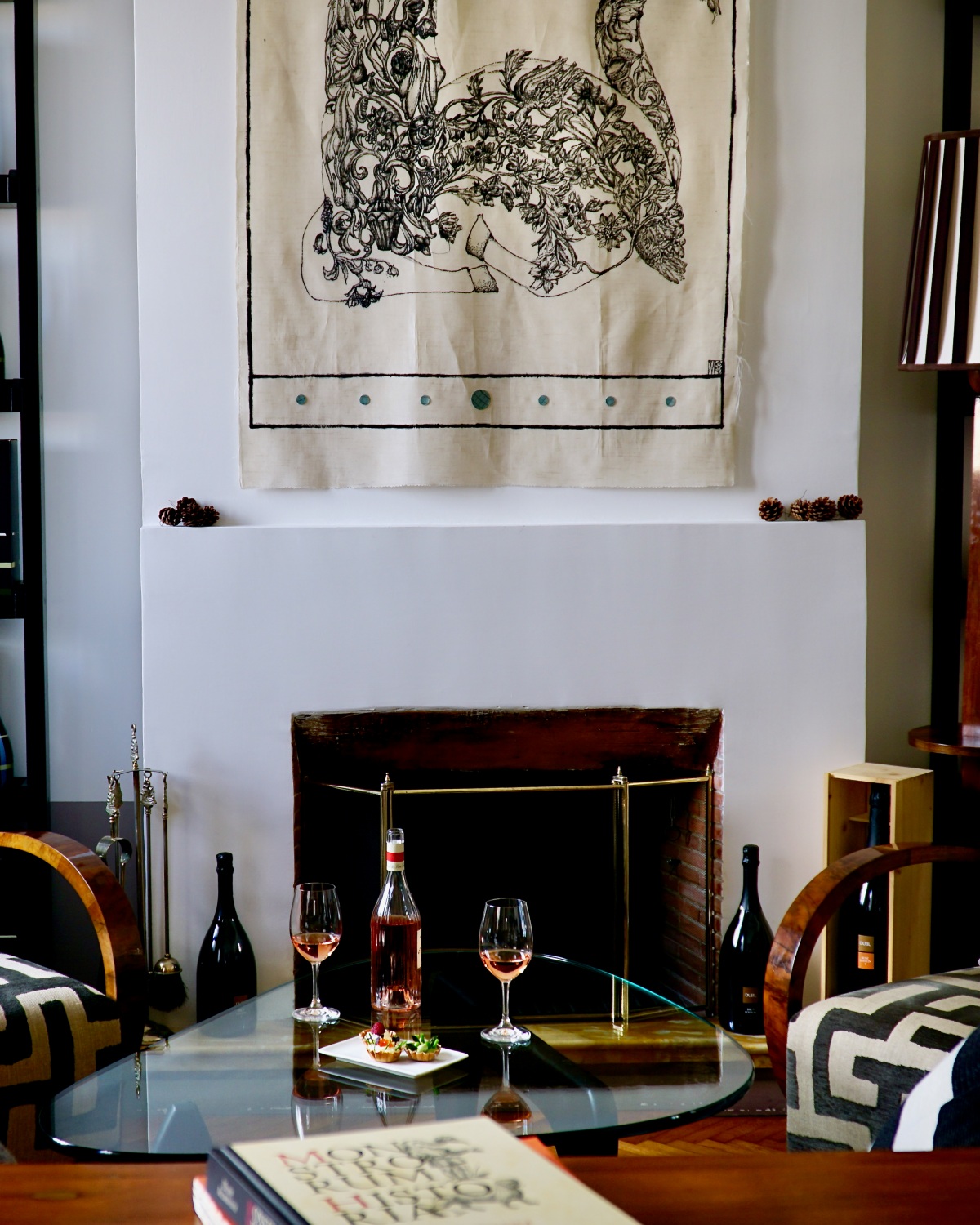 Angolo degustazione the apartment roma feudi salotto degustazione the apartment roma feudi di san gregorio