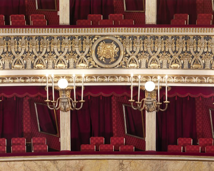 Teatro di San Carlo © foto Luciano Romano 2009 Teatro di San Carlo dopo i lavori di ristrutturazione